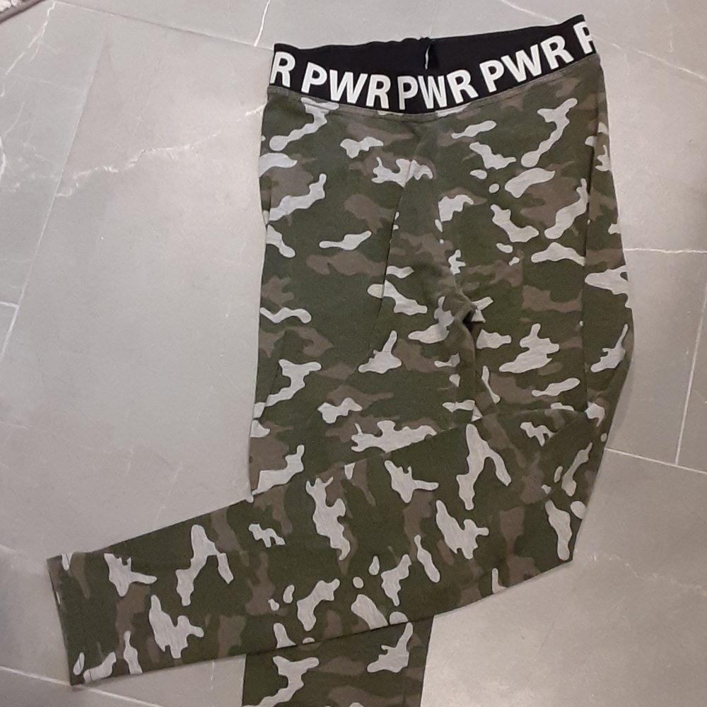 2 pair bundle workout pants - Picture 2 of 3